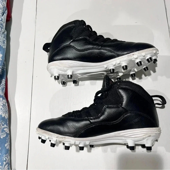 Air Jordan 10‎ TD Mids Black football cleats size 7.5 black molded main image 8
